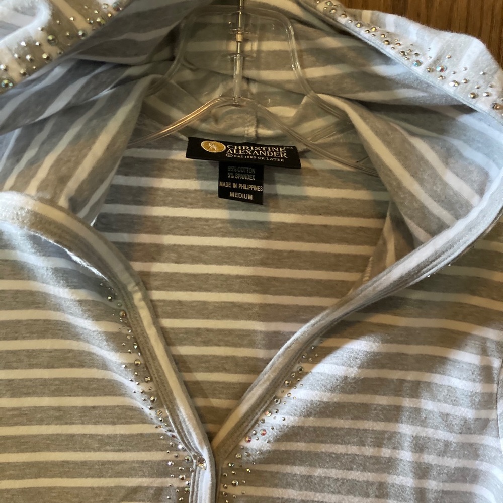 Christine Alexander gray & white top